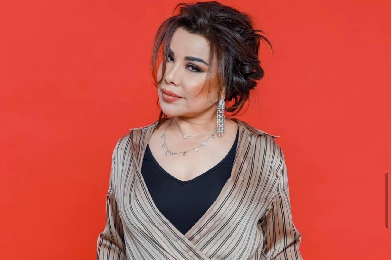 Xitoyda Mestress (Erotika) filmini tomosha qiling Video bloglarda onanizm bilan shugullanuvchi yigitlar