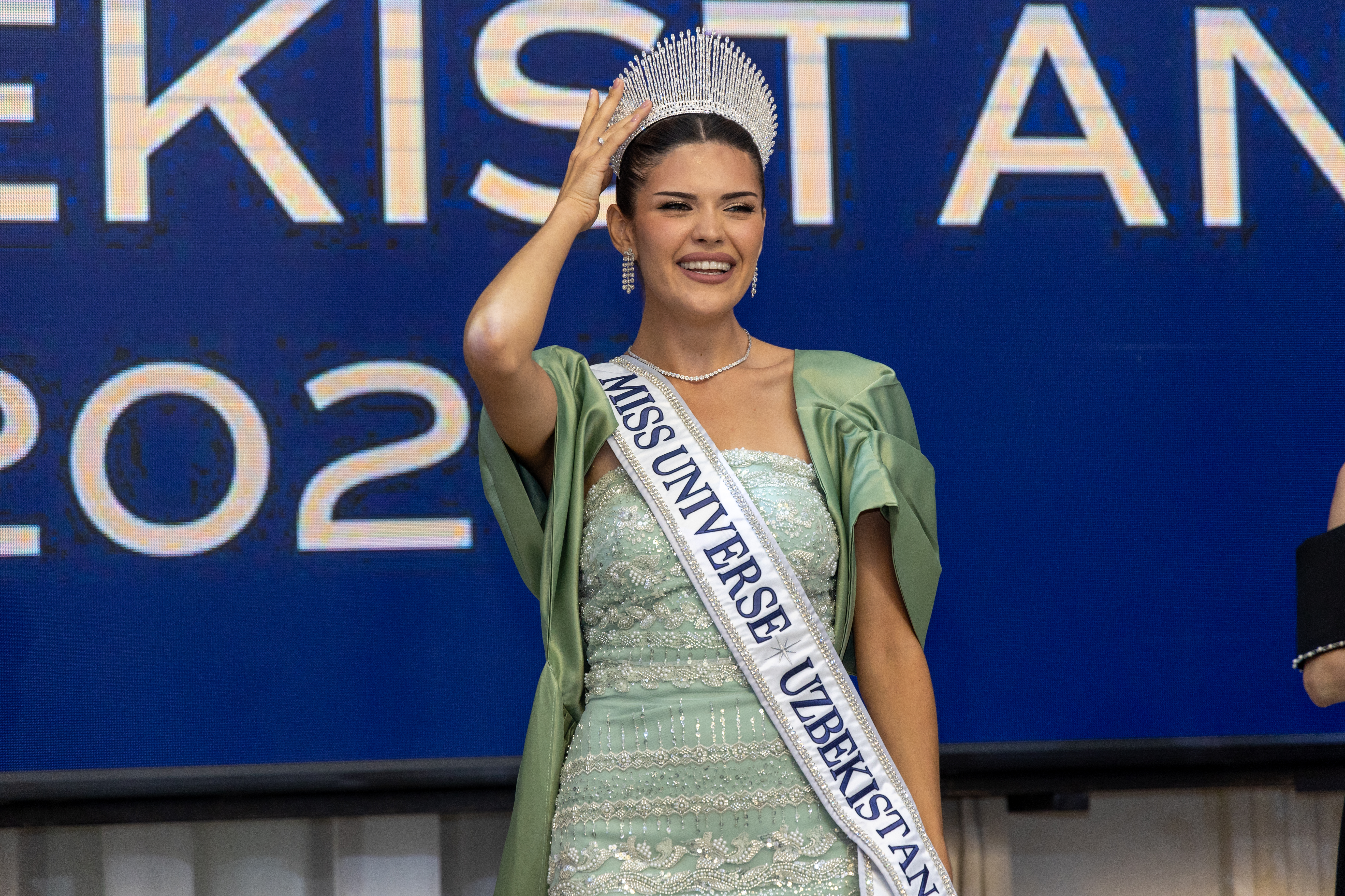 Yalangoch semiz dumbalar va mushuklar