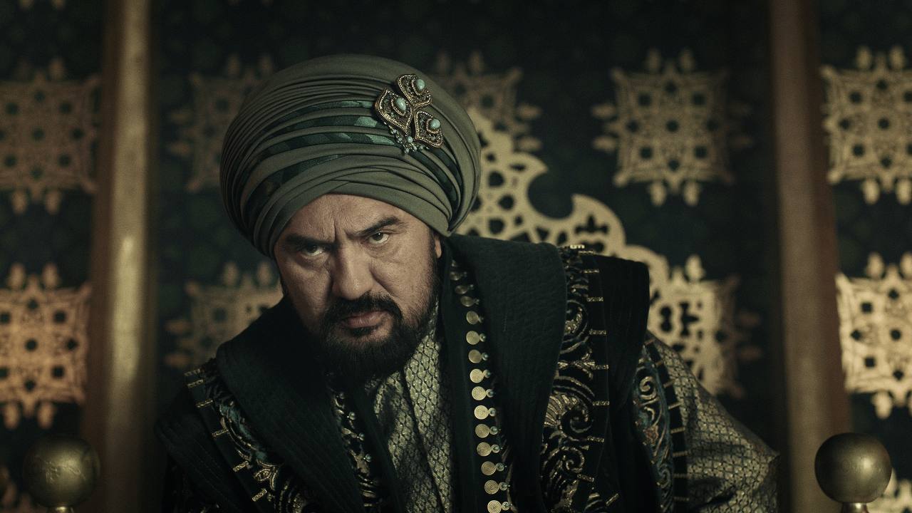 Yalang kokrakli qiz animatsion gif tasvirlar Shafqatsiz yuz ornatish va xorlash aks etgan porno video