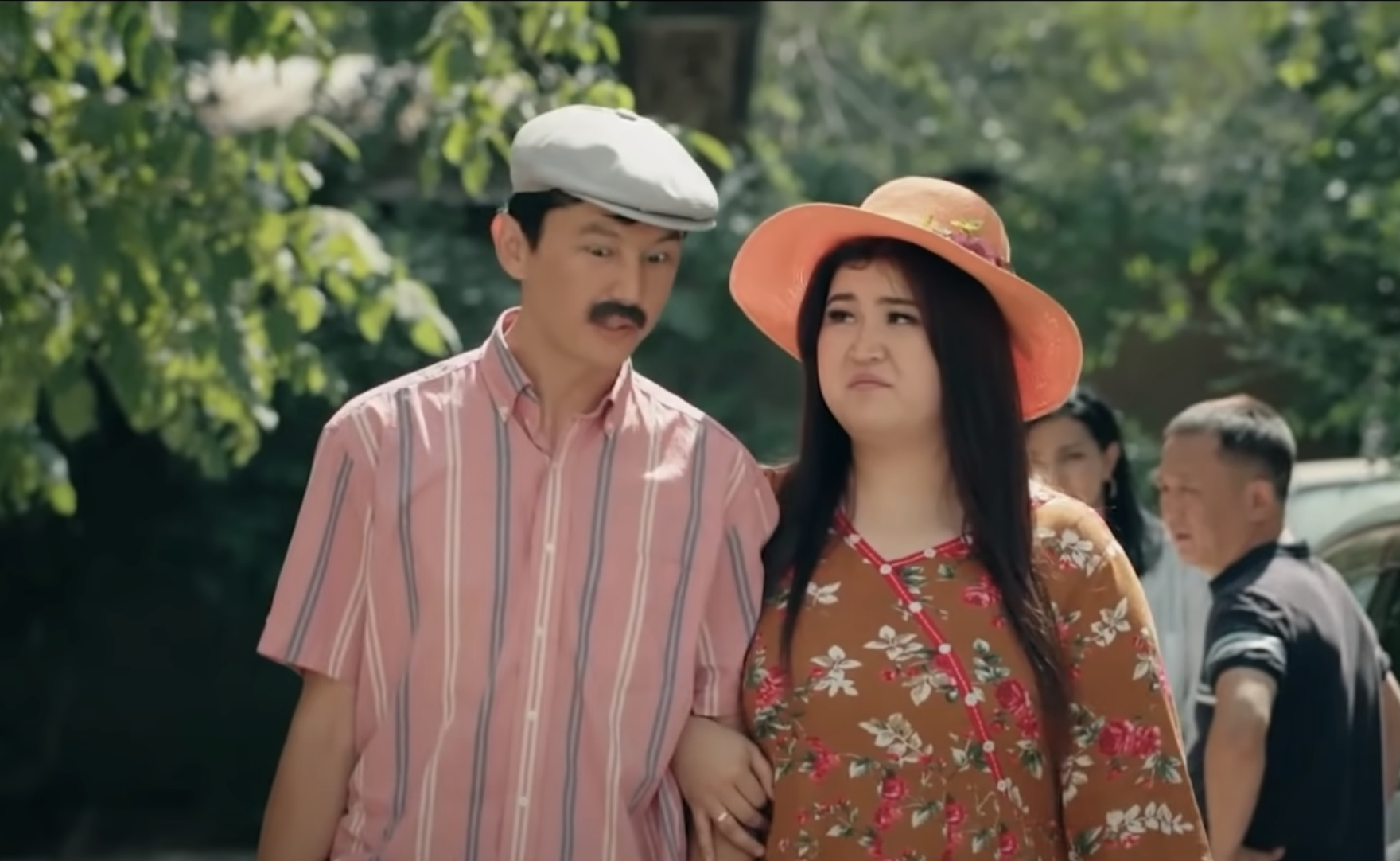 Oyoq hidlash jinsiy aloqa video