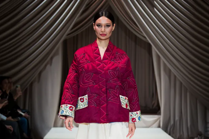 Традиции через призму современности: второй день IV сезона Visa Fashion Week