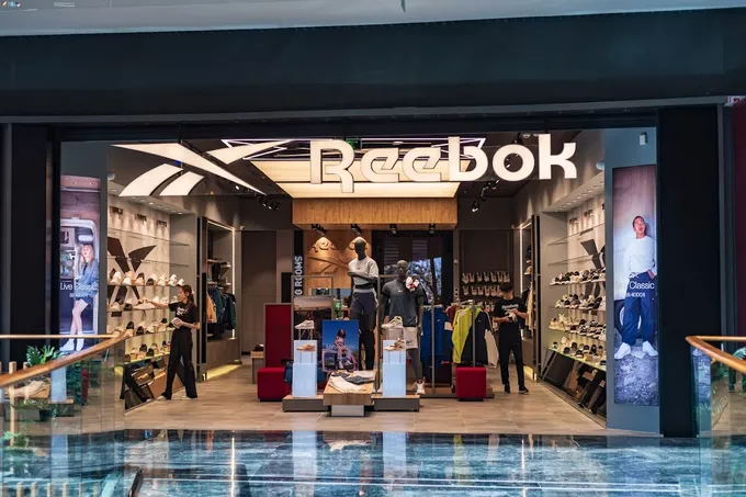 Скидки в Reebok