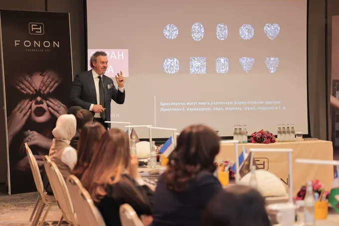 “Fonon” zargarlik uyi brilliantlar haqidagi sirlarni ochmoqda
