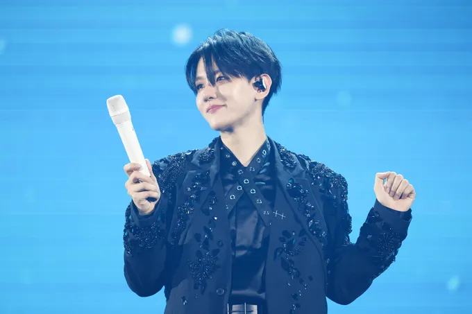 BAEKHYUN: LONSDALEITE