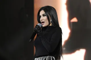 Abbbose va Ruhsora Emm fristayl kuyladi