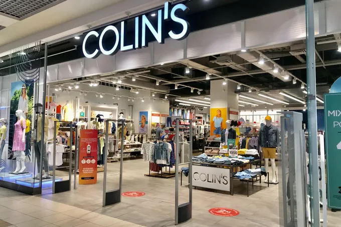 Акция в Colin's
