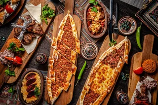 Iskandar kabob, kofte, doner: Toshkentdagi 12 ta turk kafe va restoranlari