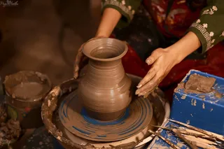 Human House'da kulolchilik boʻyicha mahorat darsi