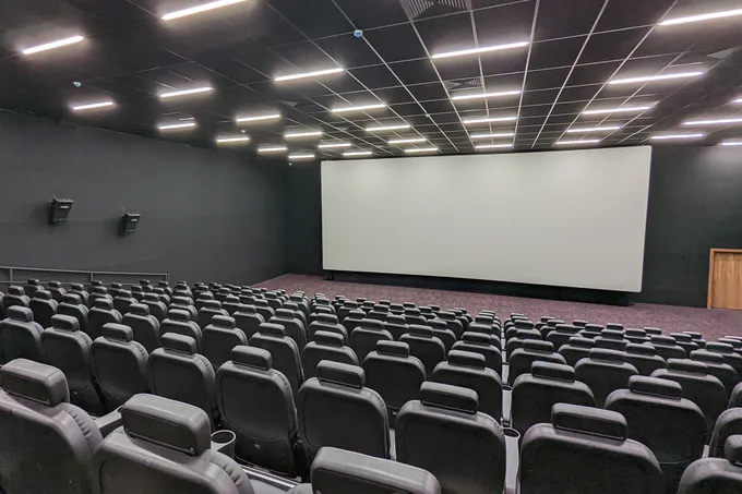 Кинотеатр Yulduz Cinema временно закрыт