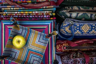 International Holet'da Art-bozor