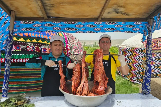 Goʻsht, goʻsht va yana goʻsht: Boysunda ilk bor "Tandir Fest" oʻtkazildi