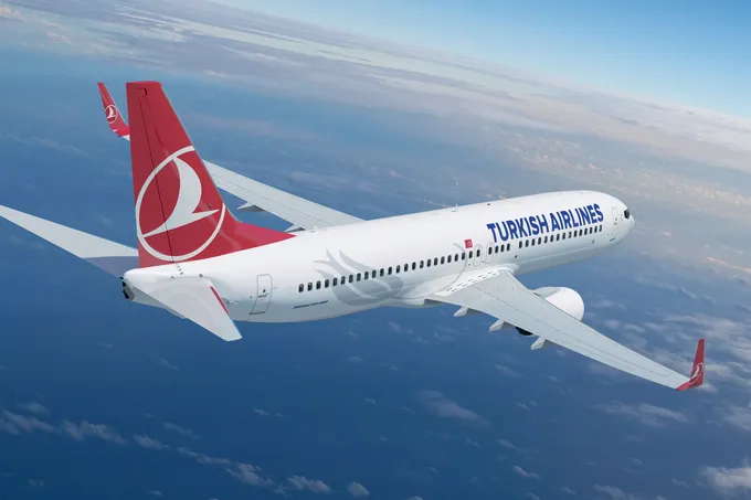 Turkish Airlines начнет штрафовать за вставание до полной остановки самолета