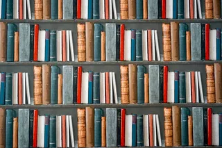 Книжный клуб в Cultura GastroBar