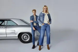Акция в Colin's