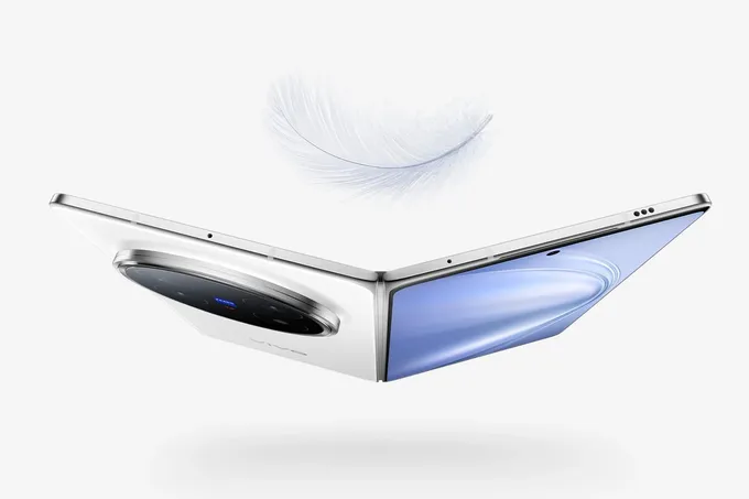 vivo представила X Fold 5 — тонкую «раскладушку» с мощной батареей и поддержкой Apple Watch