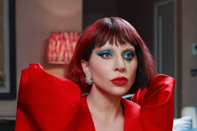 Rejissyor Tim Byorton Ledi Gaga bilan yana bir loyiha ustida ishlamoqda