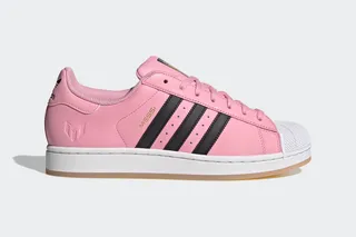 Lionel Messi va Adidas mashhur Superstar krossovkalarining yangi versiyasini chiqardi