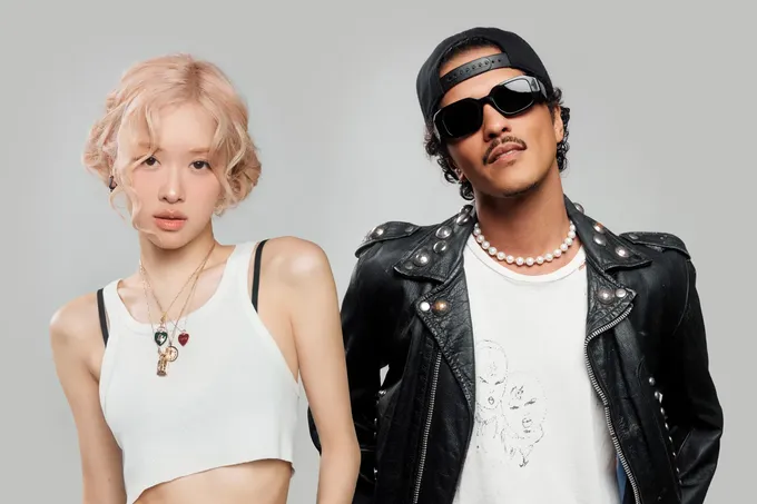 Bruno Mars kutilmaganda Blackpink guruhining Los-Anjelesdagi konsertida chiqish qildi