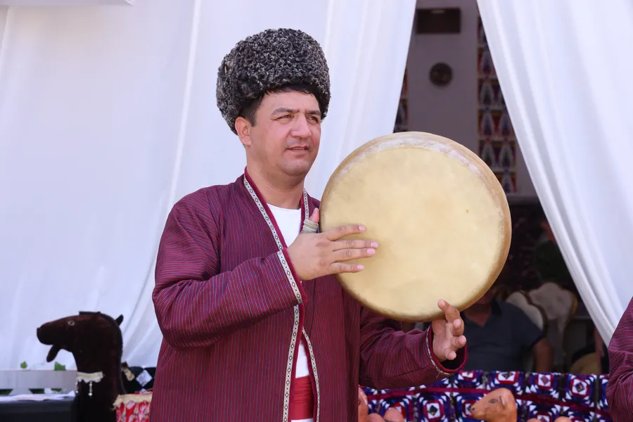 ЛОЖЬ