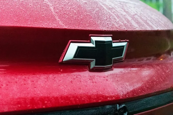 Электромобиль Chevrolet установил мировой рекорд по запасу хода — 1 705 км на одном заряде