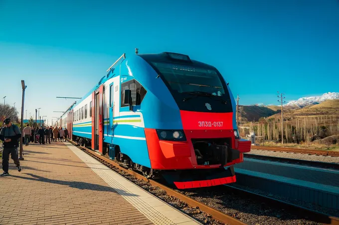 Билеты на экспресс-электропоезд до Чиноркента подорожают
