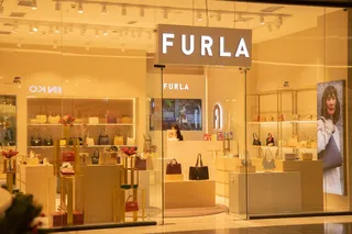 Скидки в Furla