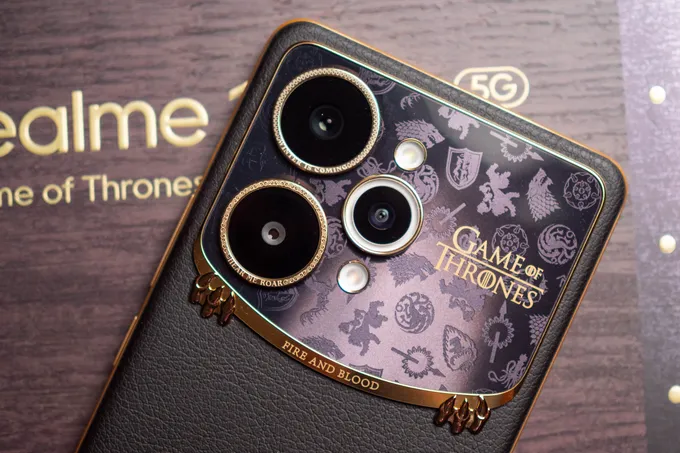 realme представила лимитированный смартфон в стиле «Игры престолов»
