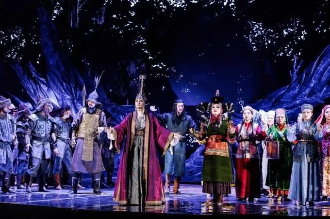 "Xon Sulton.Oltin Oʻrda" operasi