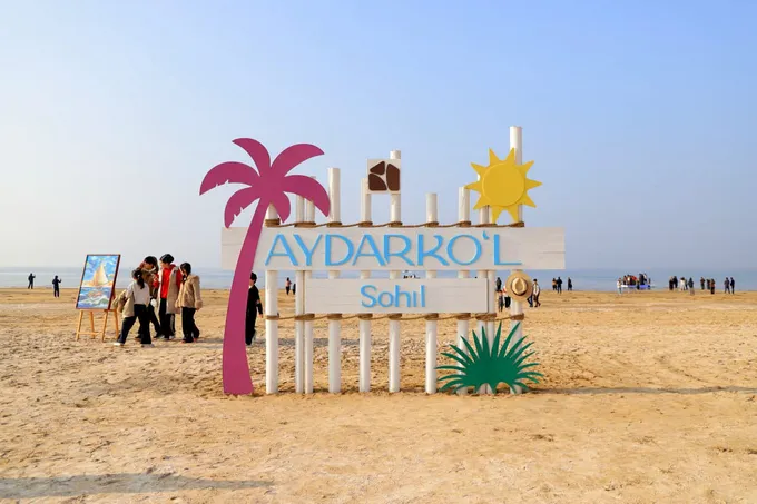 На берегу Айдаркуля открылся новый туристический центр Aydarko‘l Resort