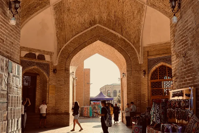 Главные сувениры Бухары: Топ-4 сувенира, которые сметают с прилавков