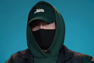 Inkuzart представил граффити ко Дню государственного флага Узбекистана