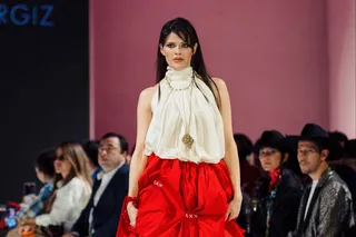 Показ Nigora Hashimova x Nargiz в рамках Visa Fashion Week Tashkent spring-summer 2026