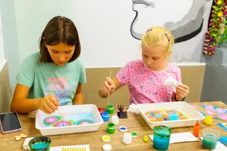 Творческий мастер-класс «Рисование на воде»