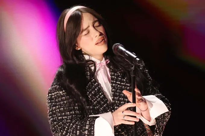 Billi Aylishning "Hit Me Hard and Soft" 3D filmiga Jeymes Kemeron rejissyorlik qiladi