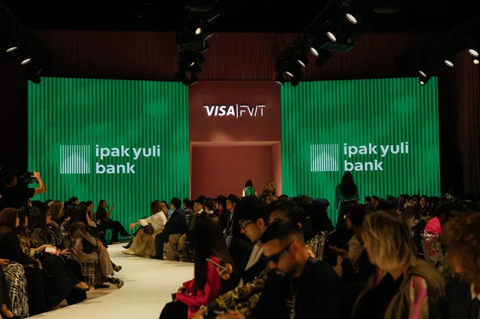 Ipak Yuli Bank и Visa запустили первую волну программы She’s Next