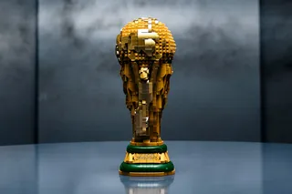 LEGO представила набор в виде полноразмерный трофея чемпионата мира FIFA 