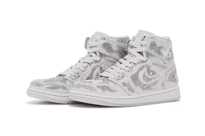 Swarovski и Jordan Brand готовят к выпуску Air Jordan 1 High OG за $1 000