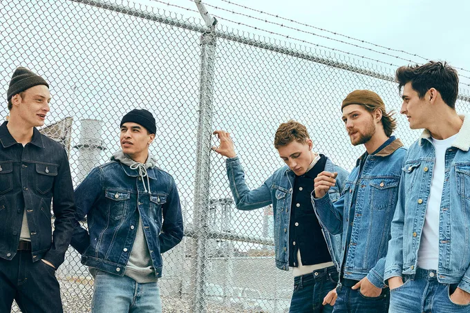 Акция в Jack & Jones