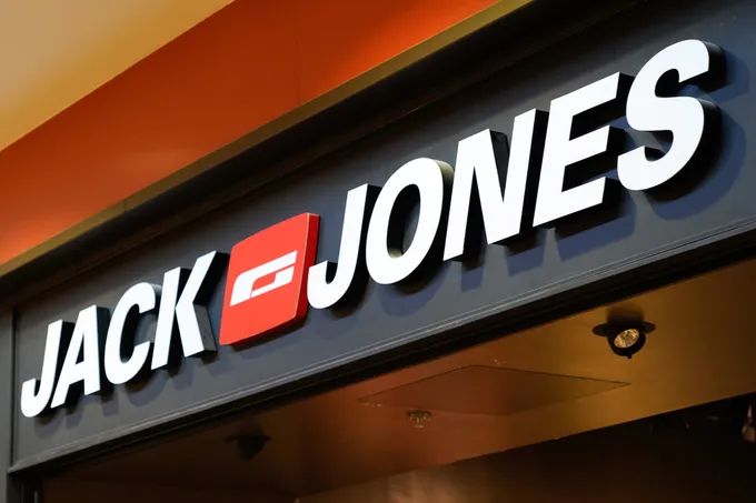 Скидки в Jack & Jones
