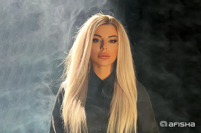 Певица Амина Ширин