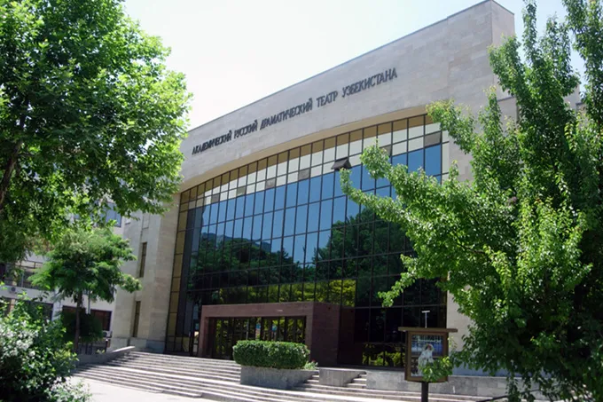 «Афиша» открыла онлайн-продажу билетов в Русский драматический театр