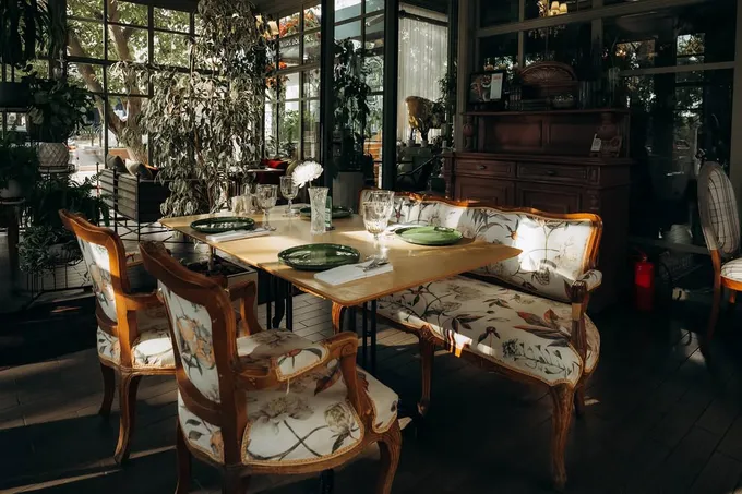 Oila cafe на Дархане закрывается