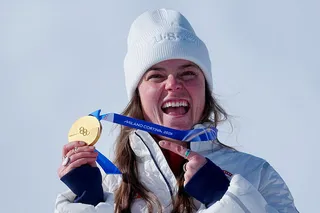 Qishki Olimpiya o‘yinlari ishtirokchilari medallar sinib ketayotganidan shikoyat qilmoqda