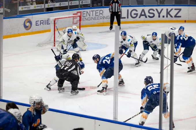 Хоккейные матчи