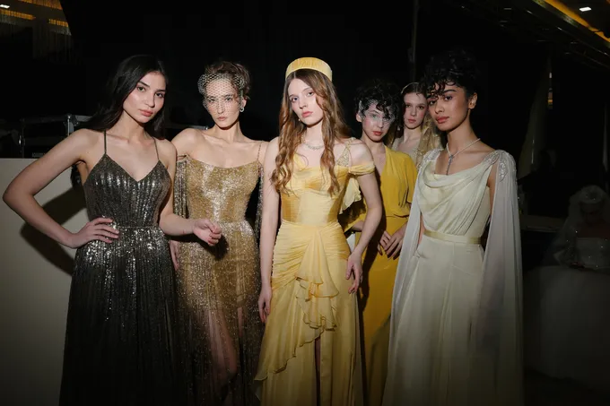 Первый показ SAADI couture в Ташкенте: красный подиум, благотворительность и открытие нового пространства