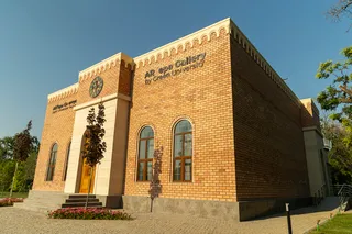 “Dilorom Mamedovaning 100 ta noyob asari” ko‘rgazmasi