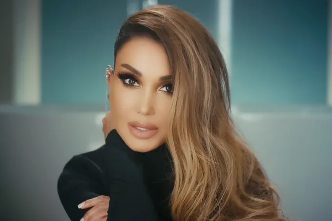 Rayhon "Dil poralar" nomli yangi qoʻshigʻini premyera qildi