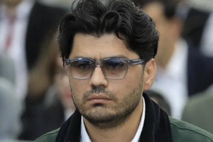"Memshakar": trendga aylangan Mirshakar Fayzulloyev suratidan memlar