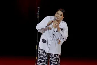 Indira Miftahova stendap konserti
