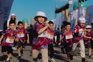 Tarix va sport uygʻunligi: "Bukhara Night Race" yugurish musobaqasi boʻlib oʻtdi